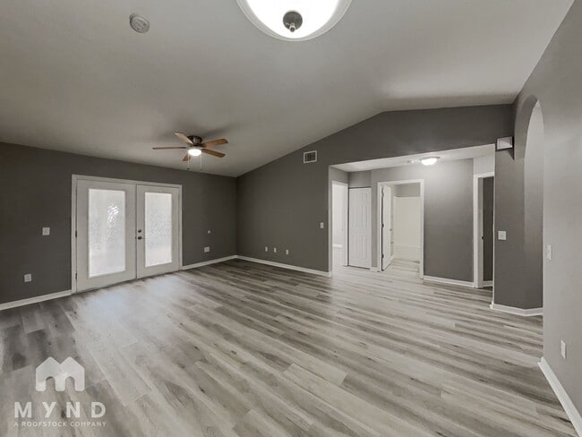 Photo - 908 Hubbel Rd