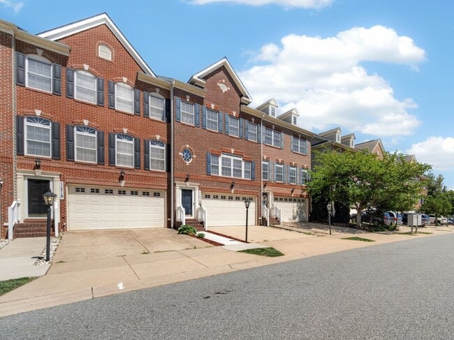 Photo - Exquisite Townhouse in Orchard Run Germantown