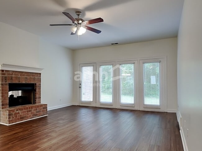Photo - 7501 Mary Dr