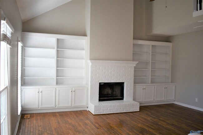110 Norfolk Cir