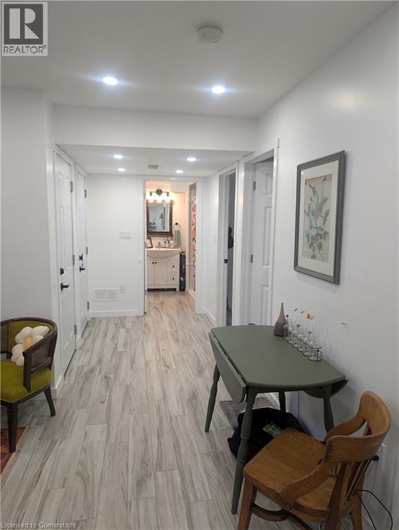 Building Photo - Ultimate Man Cave Unit C