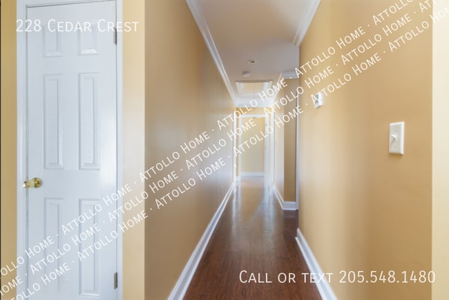 Photo - 228 Cedar Crest