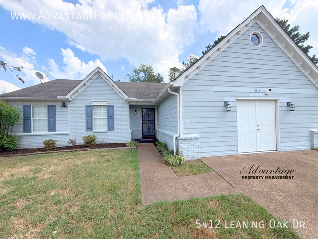 Photo - 5412 Leaning Oak Dr