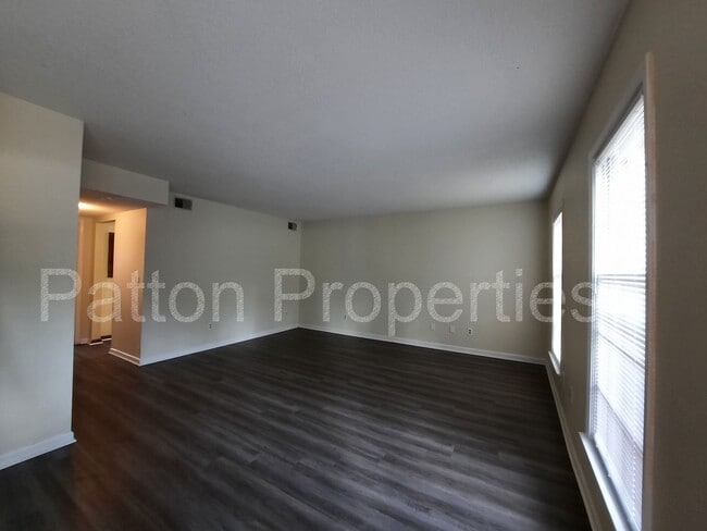 Photo - 1601 Willowby St Unit B