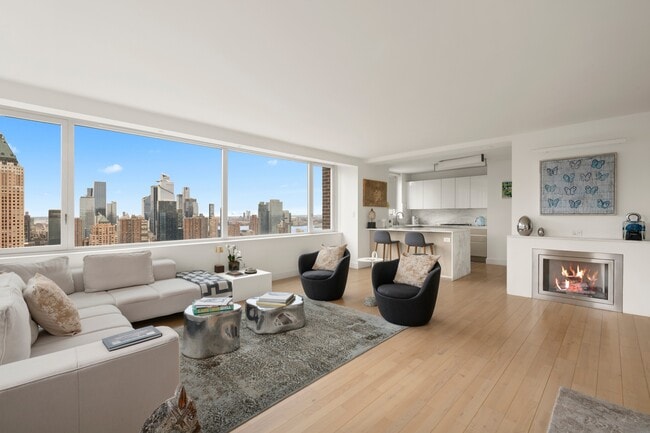 Building Photo - 322 W 57th St