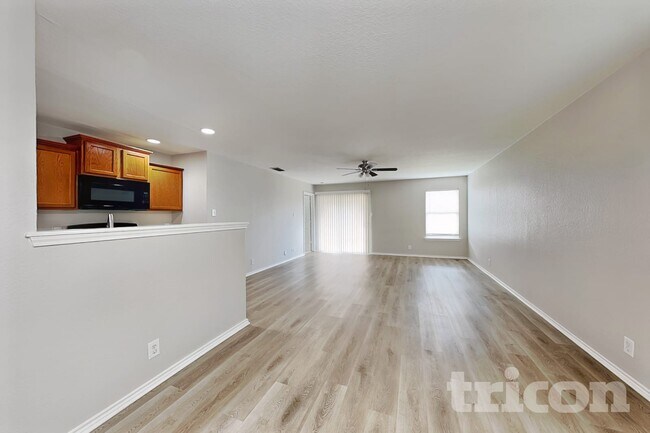 Photo - 6510 Poseidon Way
