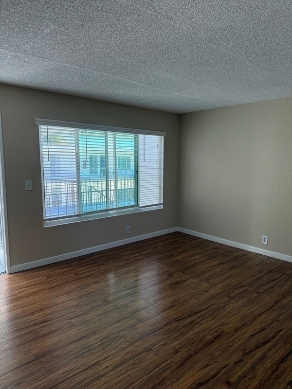 Photo - 23611 Arlington Ave Unidad B