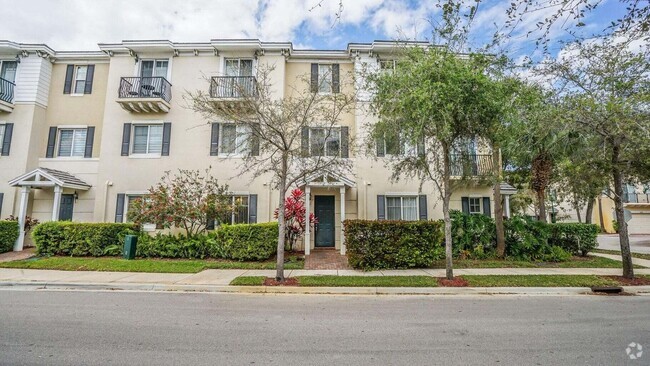 Building Photo - 3833 NW 5th Terrace Rental