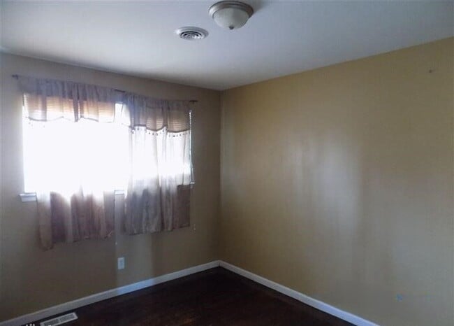 Photo - 26520 Thomas Dr