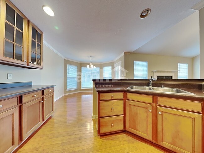 Photo - 1726 Bombay Ln