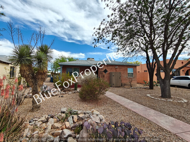 Photo - 1510 E Silver St House