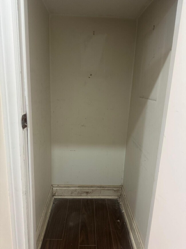 Photo - 956 Danforth Rd Unit 1