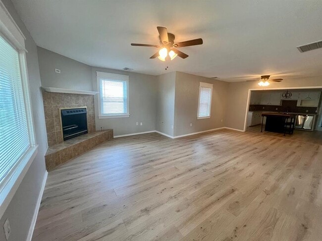 Photo - 9904 SE 43rd St