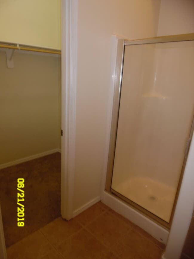 Photo - 325 NW Cypress St