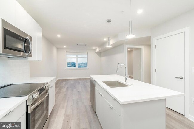 Photo - 3449 Scotts Ln Unit B414