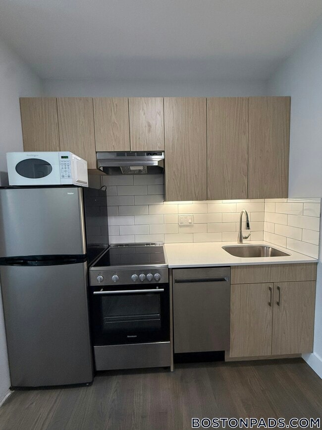 Photo - 270 Newbury St Unit 10