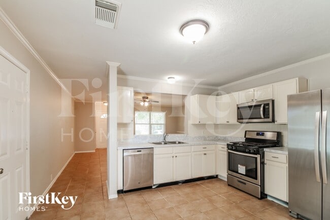 Photo - 3235 Becker Glen St