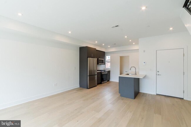 Photo - 125 South St Unit 201