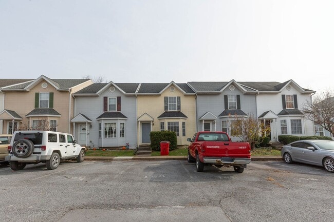 Photo - 3 Bed, 2.5 Bath, Townhome in Inwood, WV