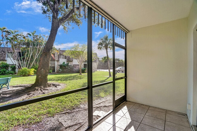 Photo - 3109 Oakland Shores Dr Unit G110