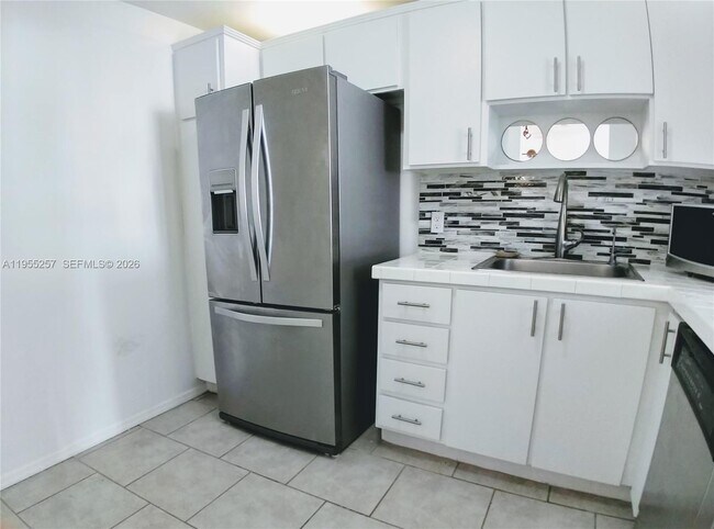 Photo - 1228 West Ave Unit 405