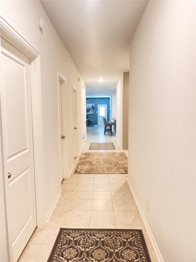 Photo - 14211 Alberta Spruce Ln