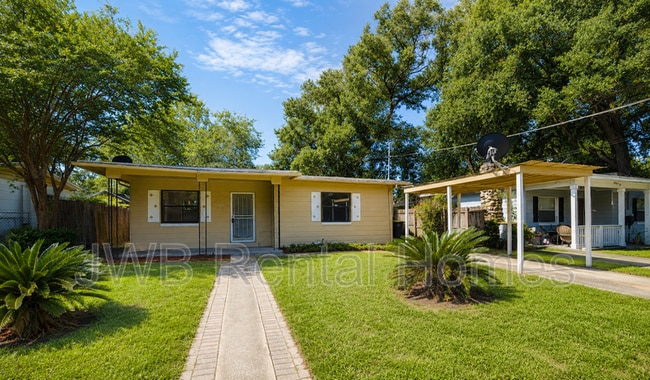Building Photo - 3232 Dellwood Ave