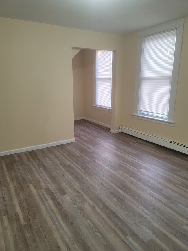 Photo - 357 Poplar St Unit 2nd floor