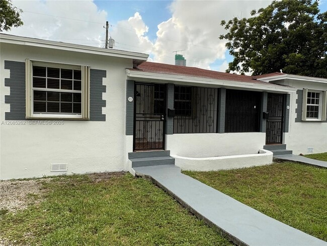 Building Photo - 931 SW 6th Ave Unit 931