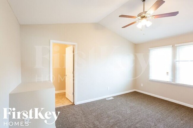 Photo - 11538 planewood Ct