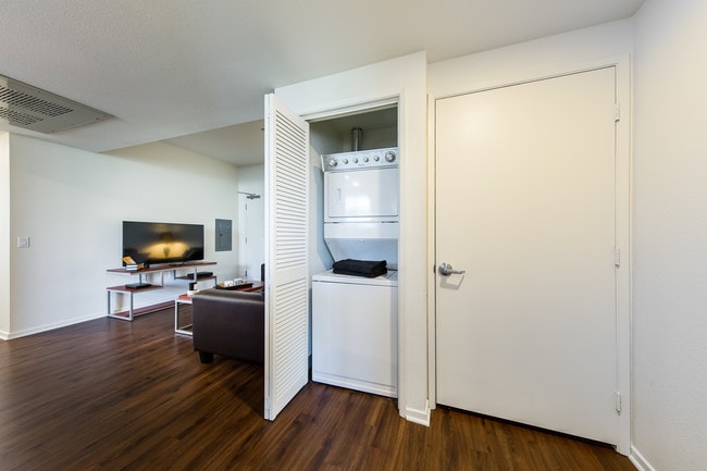 Cerca Student Housing