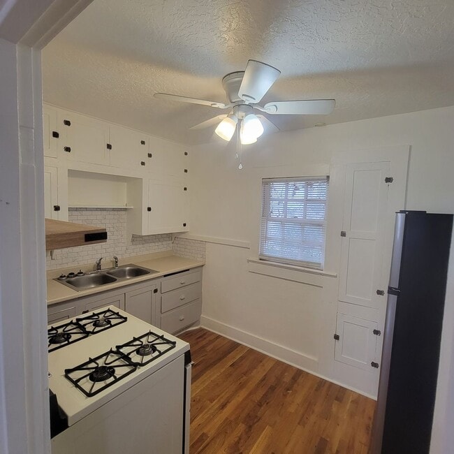 Photo - 507 Gidding St Unidad B