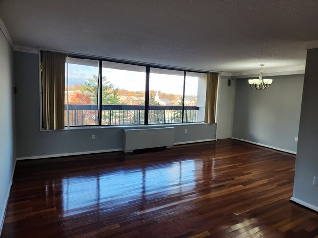 Photo - 3701 S George Mason Dr Unit 509 N