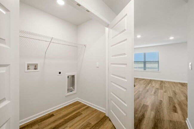 Photo - 5033 Rivergrass Dr