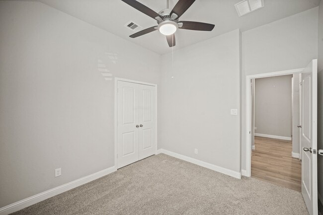 Building Photo - 19706 Dwight Eisenhower Dr