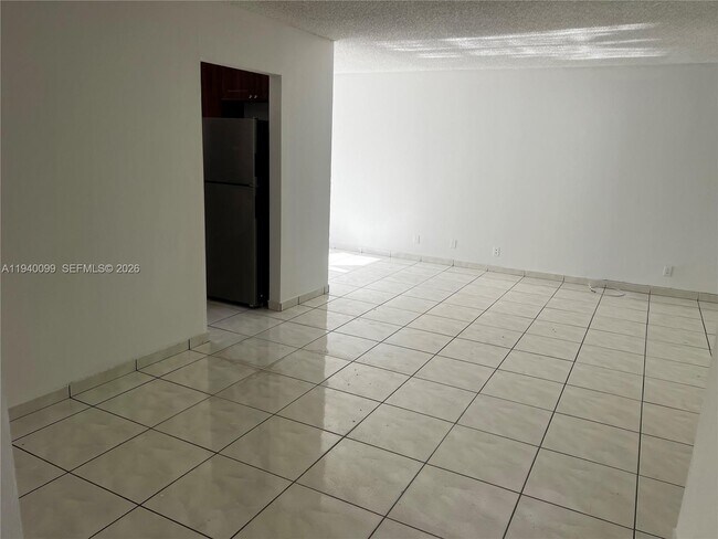 Photo - 16909 N Bay Rd Unit 421