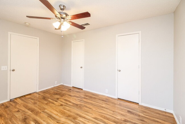 Photo - 7005 Edmundson Dr