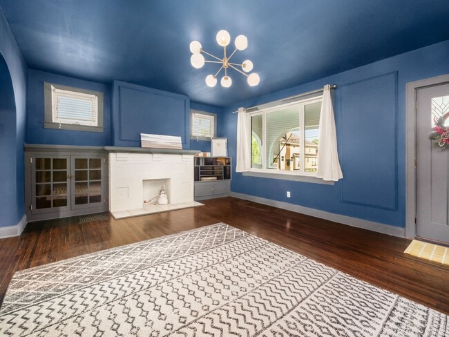 Photo - 211 E Jenkins Ave