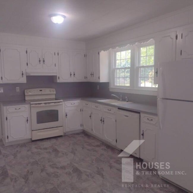 Photo - 130 Ellison St