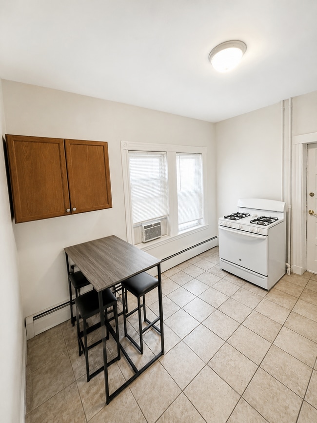 74 Prentiss St Unit 1B