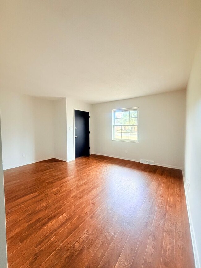 Photo - Charming Updated Duplex in Farragut