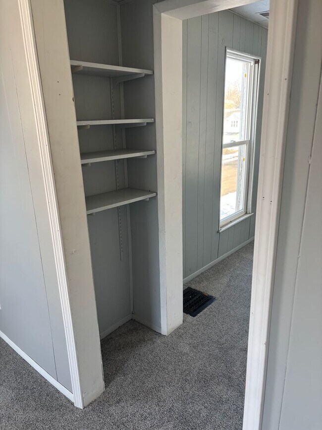 Photo - 915 W Powers St Unidad 4