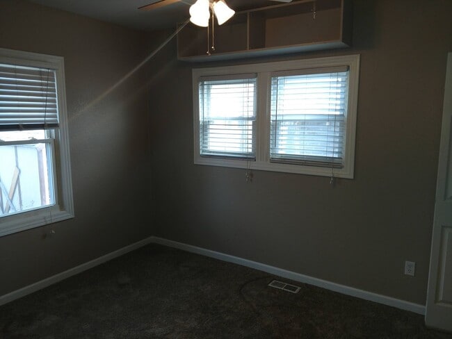 Photo - ALL PROSPECTIVE TENANTS MUST SUBMIT A $58 ...