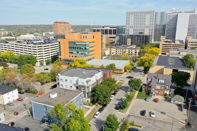 Andrew Apartments