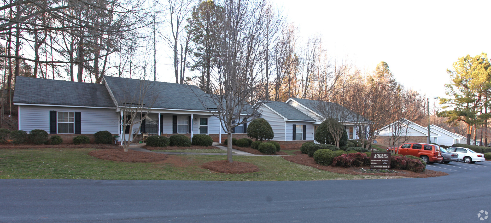 Meadowview Apartments - Meadowview Apartments