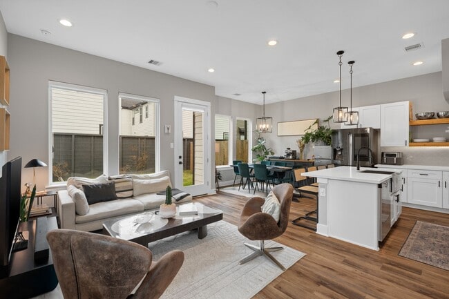 Building Photo - 5903 Wheatley Holw Ln