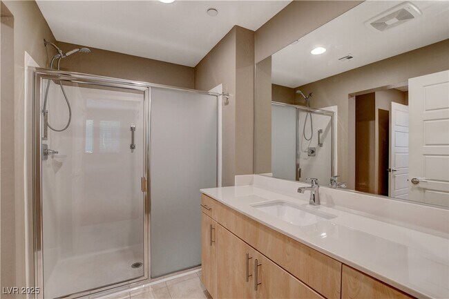 Photo - 11238 Essence Point Ave Unidad 108