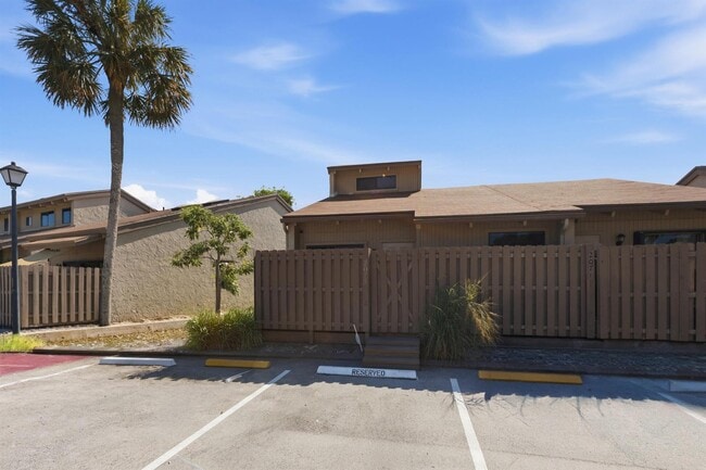 Photo - 2075 SW 82nd Ave