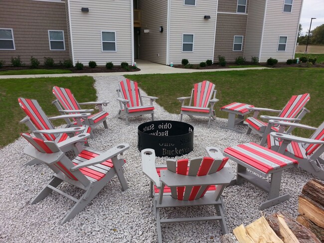 Fire Pit - The Annex of Marion Apartments