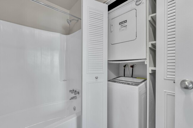 In-Unit Washer Dryer